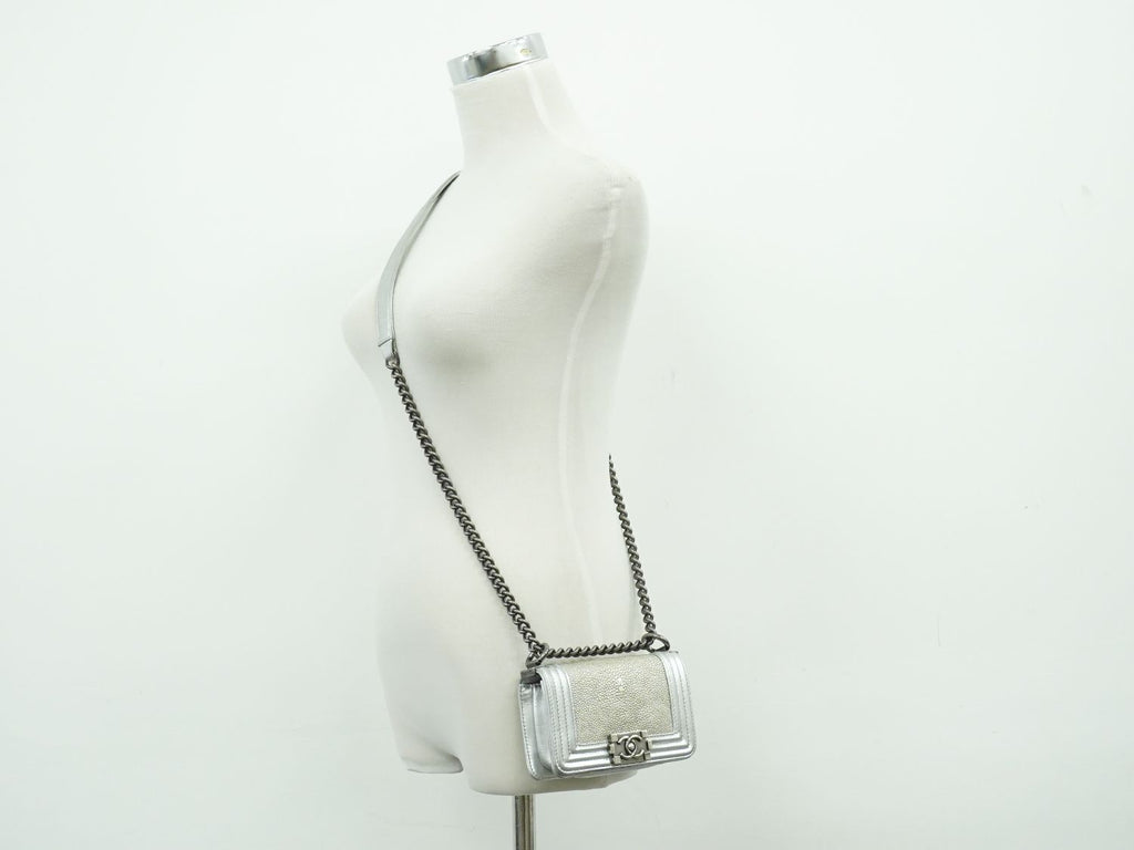 Chanel Boy CC Logo Chain Shoulder Bag Pochette Garu Sha Leather Metallic Silver