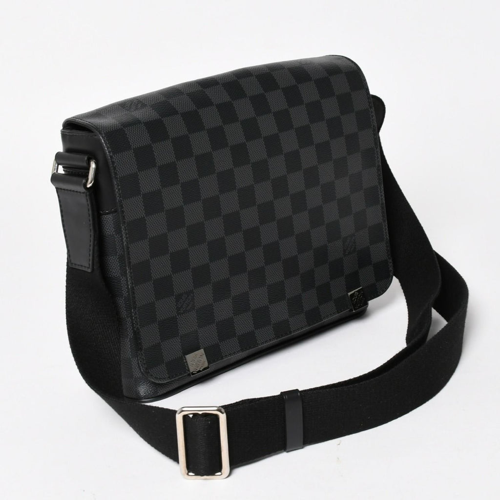 Louis Vuitton District PM Messenger Bag Damier Graphite Canvas Black Gray Silver — view 3