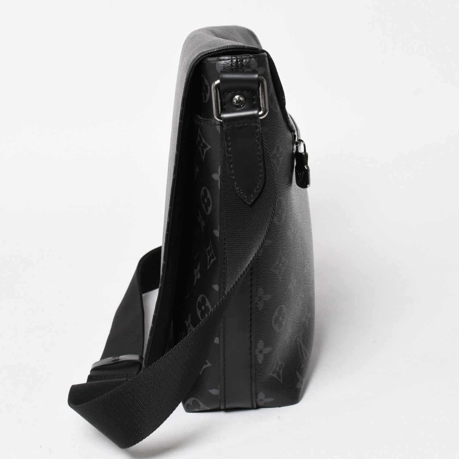 Louis Vuitton District MM Monogram Eclipse Shoulder Bag Black — view 4