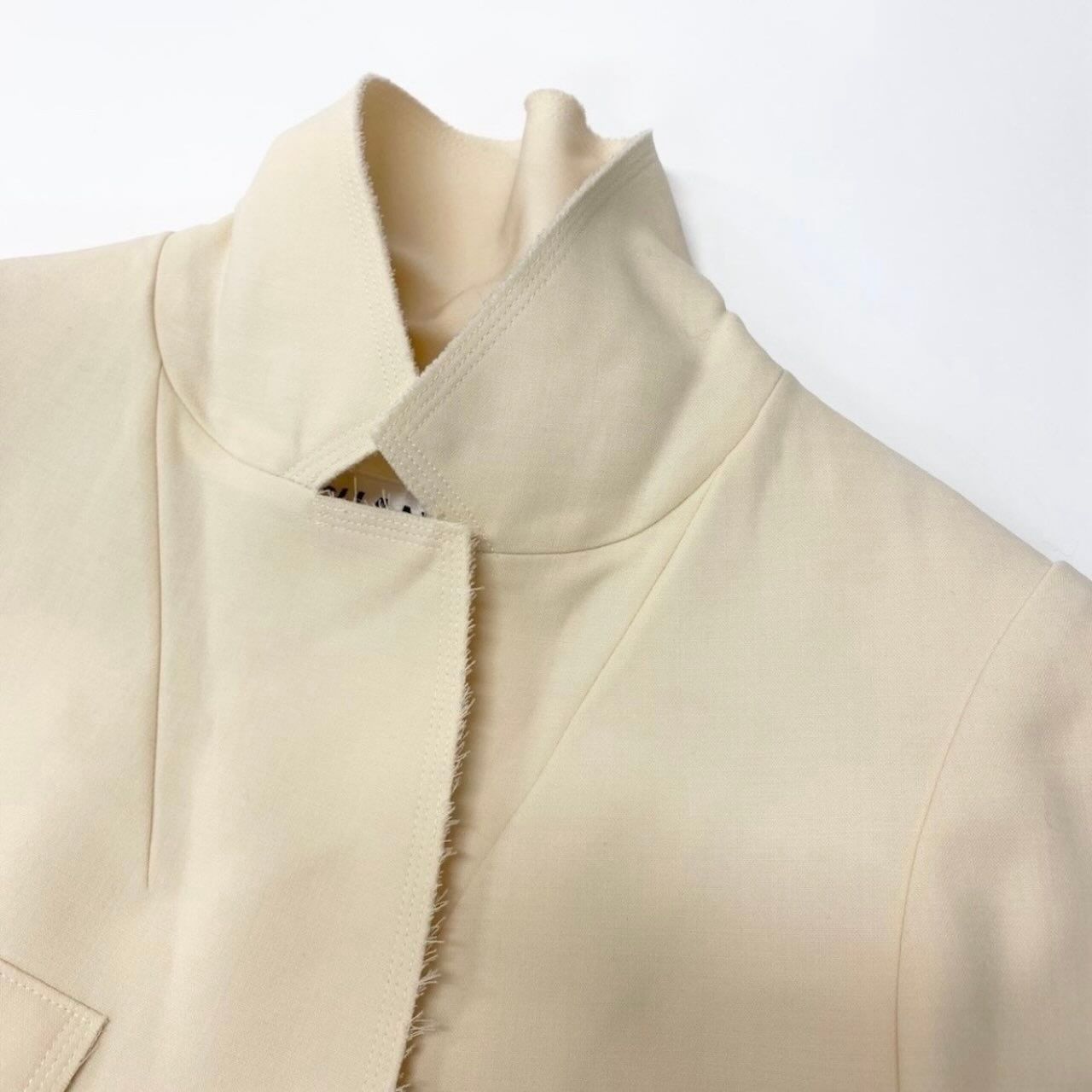 Chanel Vintage Safari Jacket 4 Pockets CC Logo Ivory — view 7