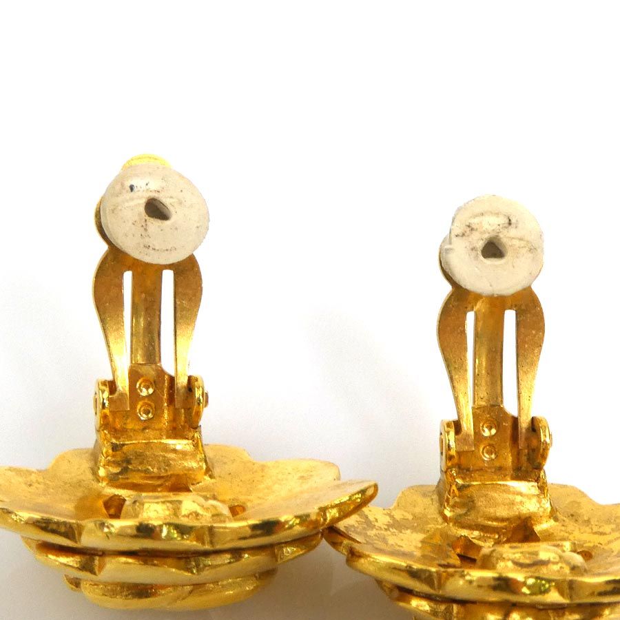 Chanel Earrings Gold