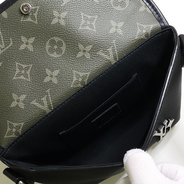 Louis Vuitton Pulse Wearable Wallet Shoulder Bag Khaki Black
