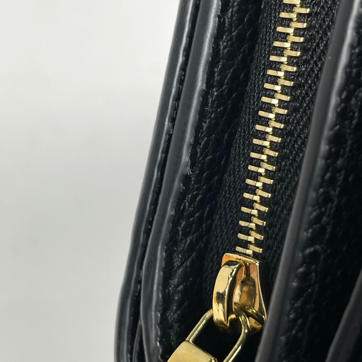 Louis Vuitton Portefeuille Metis Compact Monogram Empreinte Noir Wallet