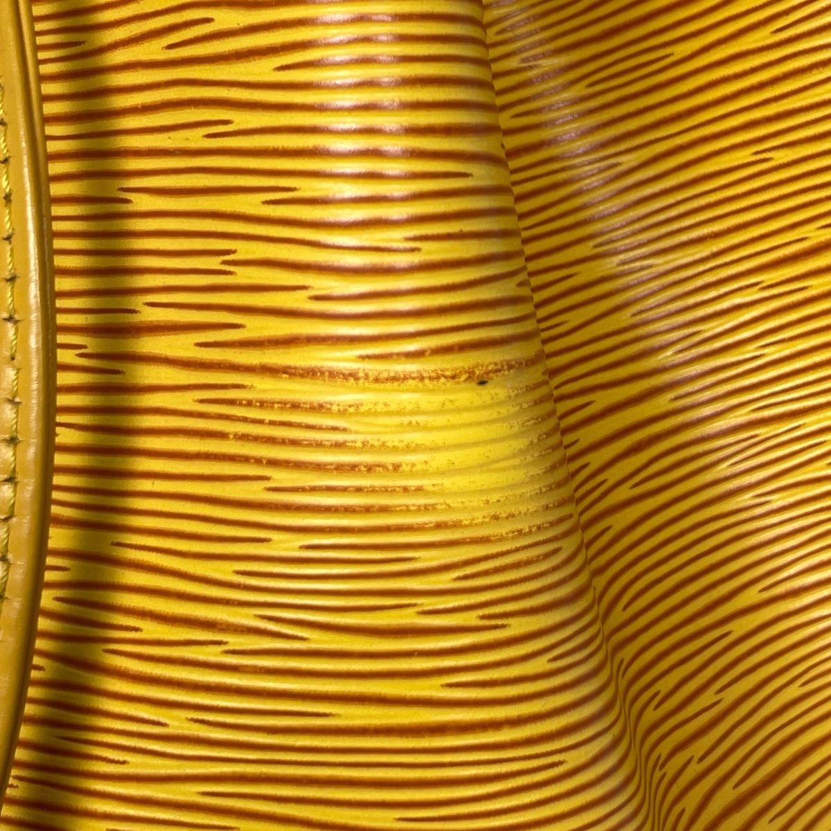 Louis Vuitton Noe Shoulder Bag Drawstring Epi Tassiri Yellow