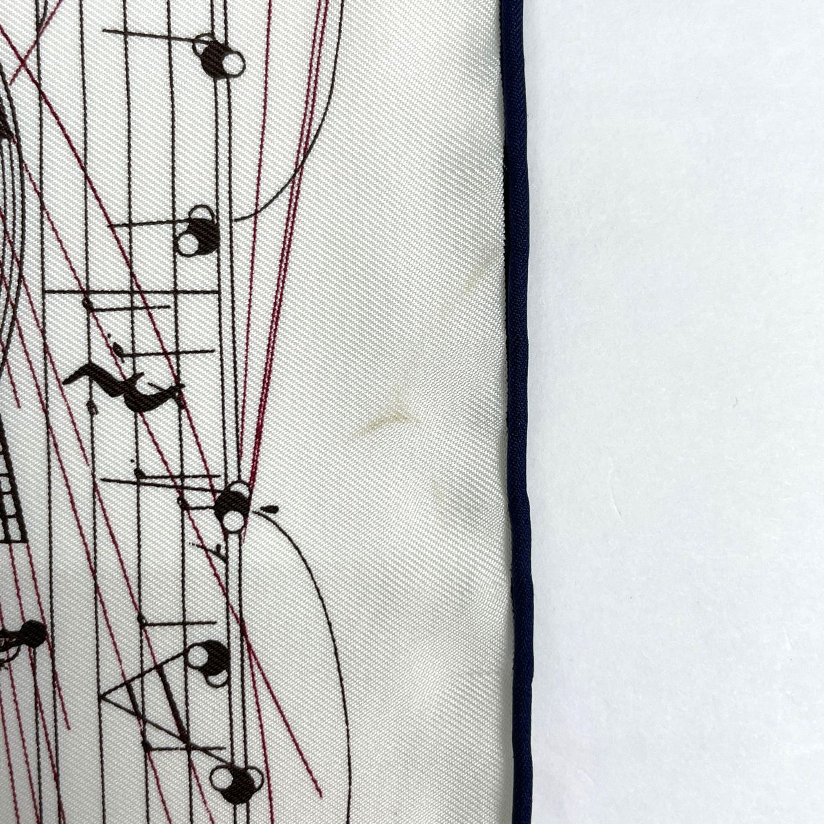 Hermes Petit Carre la Musique Des Spheres Scarf Music Played by Gavroche Silk