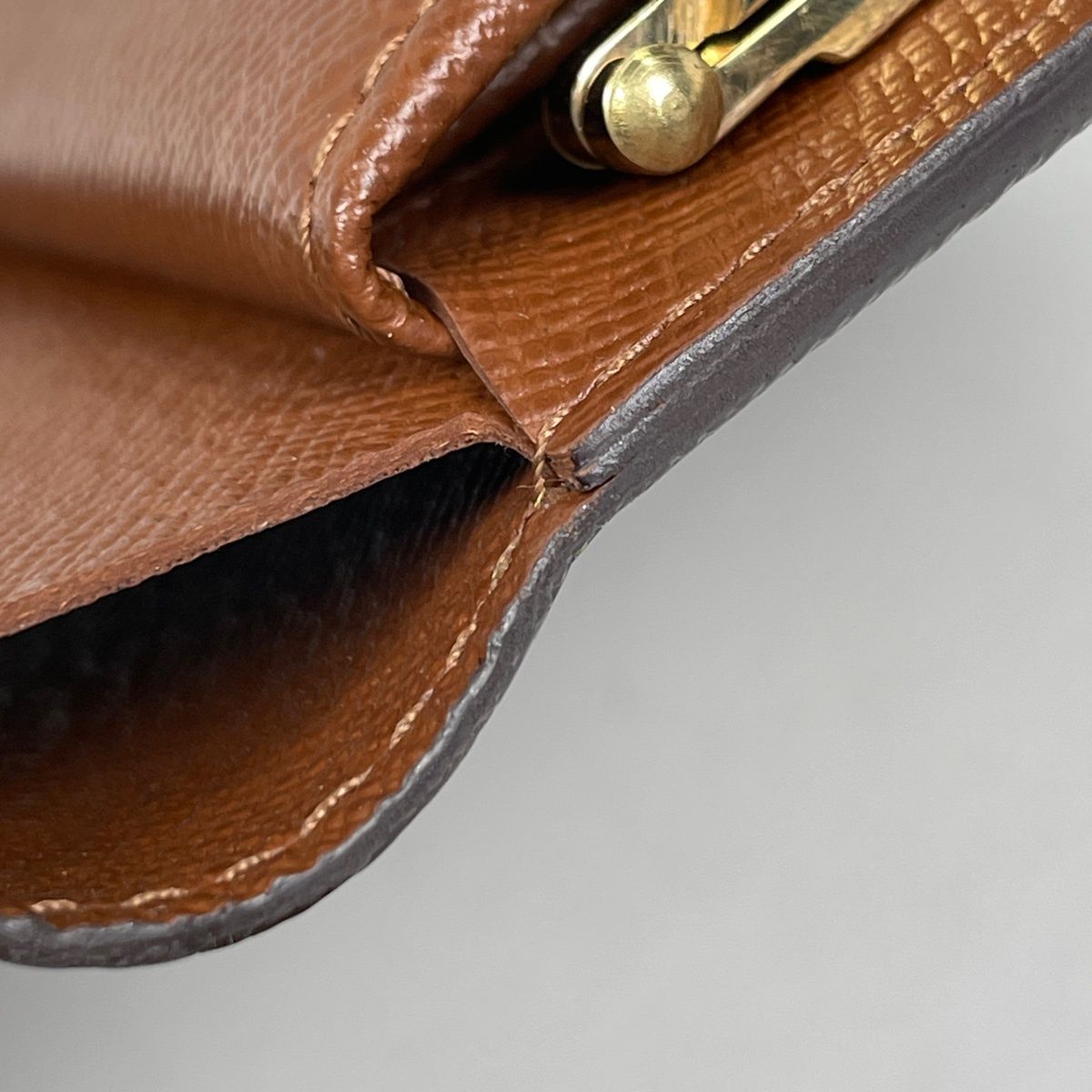 Louis Vuitton Porte Monet Billets Viennois Bifold Wallet Kiss Lock Monogram