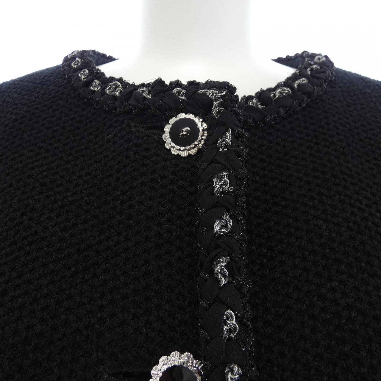 Chanel Collarless Jacket Black — view 6