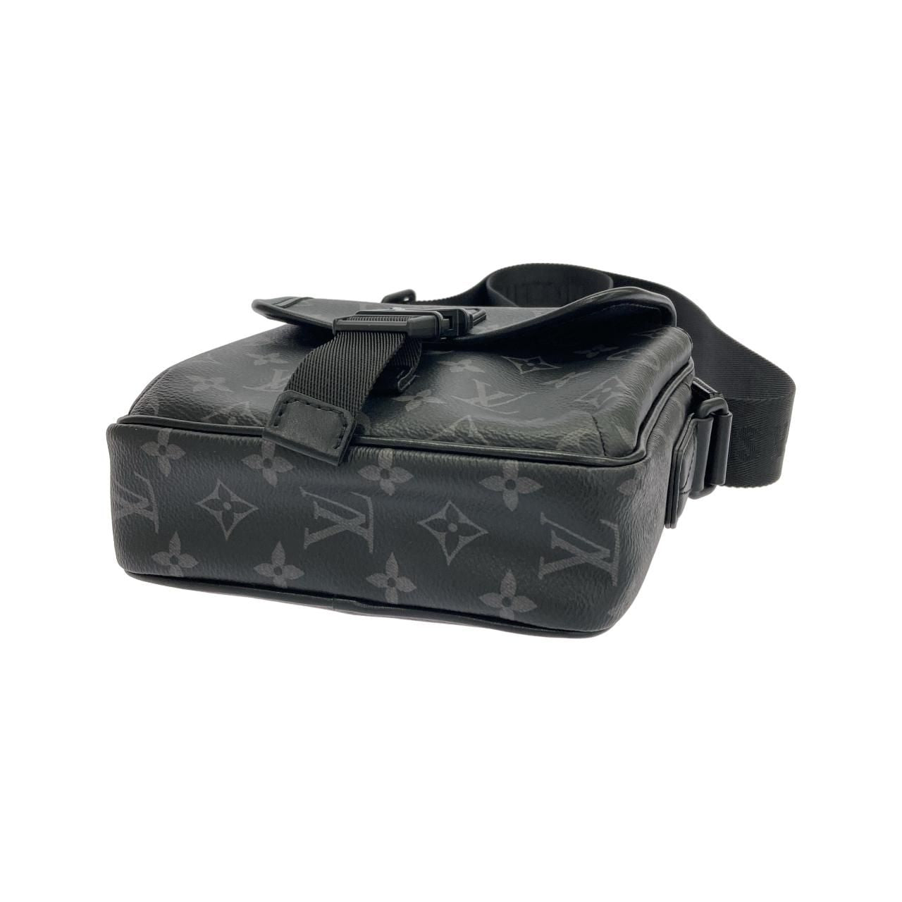 Louis Vuitton Monogram Eclipse Getaway Messenger Shoulder Bag