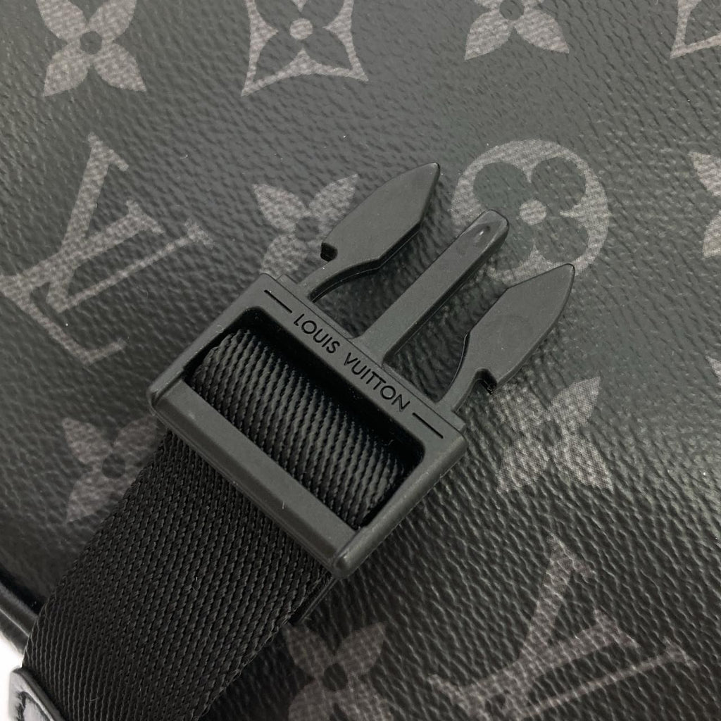 Louis Vuitton Monogram Eclipse Getaway Messenger Shoulder Bag