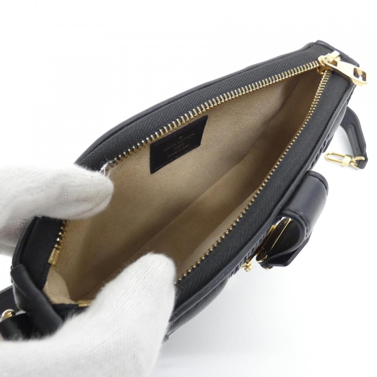 Louis Vuitton Damier Giant Pochette Troca Shoulder Bag