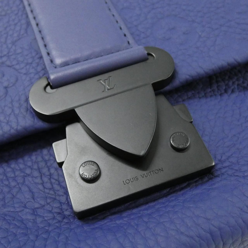 Louis Vuitton Taurillon Monogram S Cape Messenger Shoulder Bag