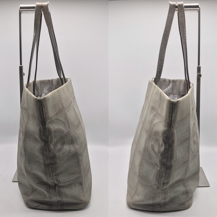 Chanel New Travel Line Tote Bag Gray — view 3