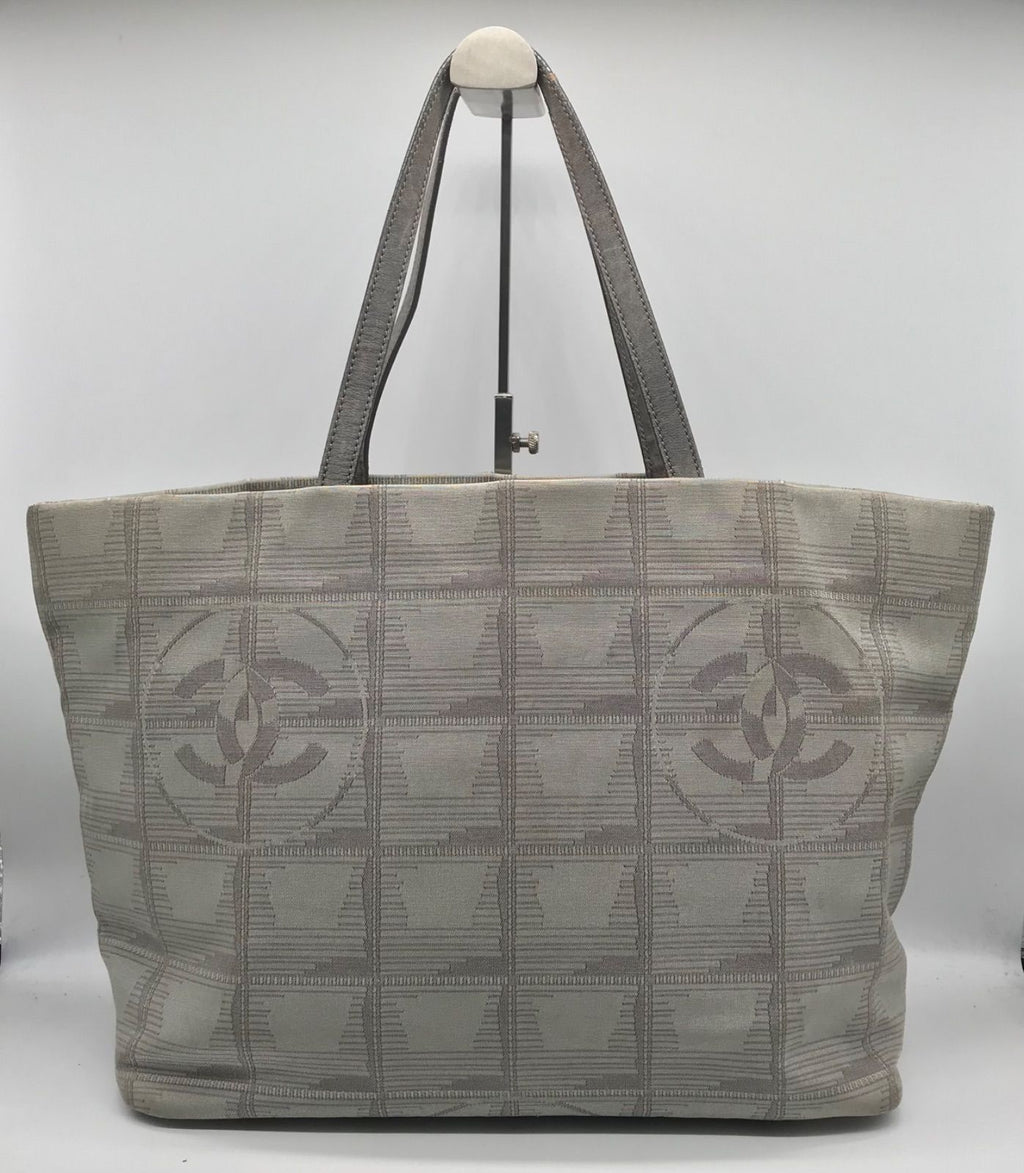 Chanel New Travel Line Tote Bag Gray — view 2