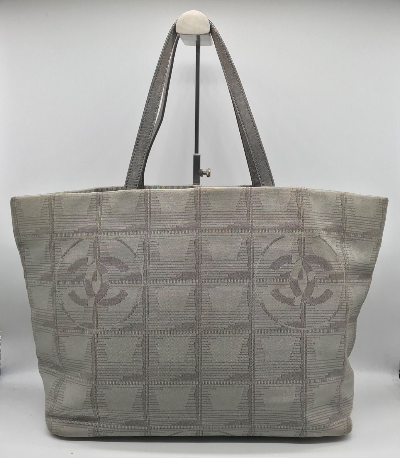 Chanel New Travel Line Tote Bag Gray — view 2
