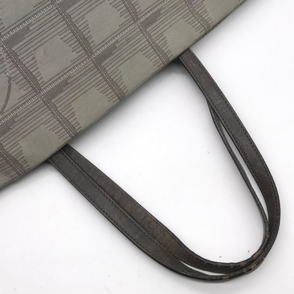 Chanel New Travel Line Tote Bag Gray — view 7