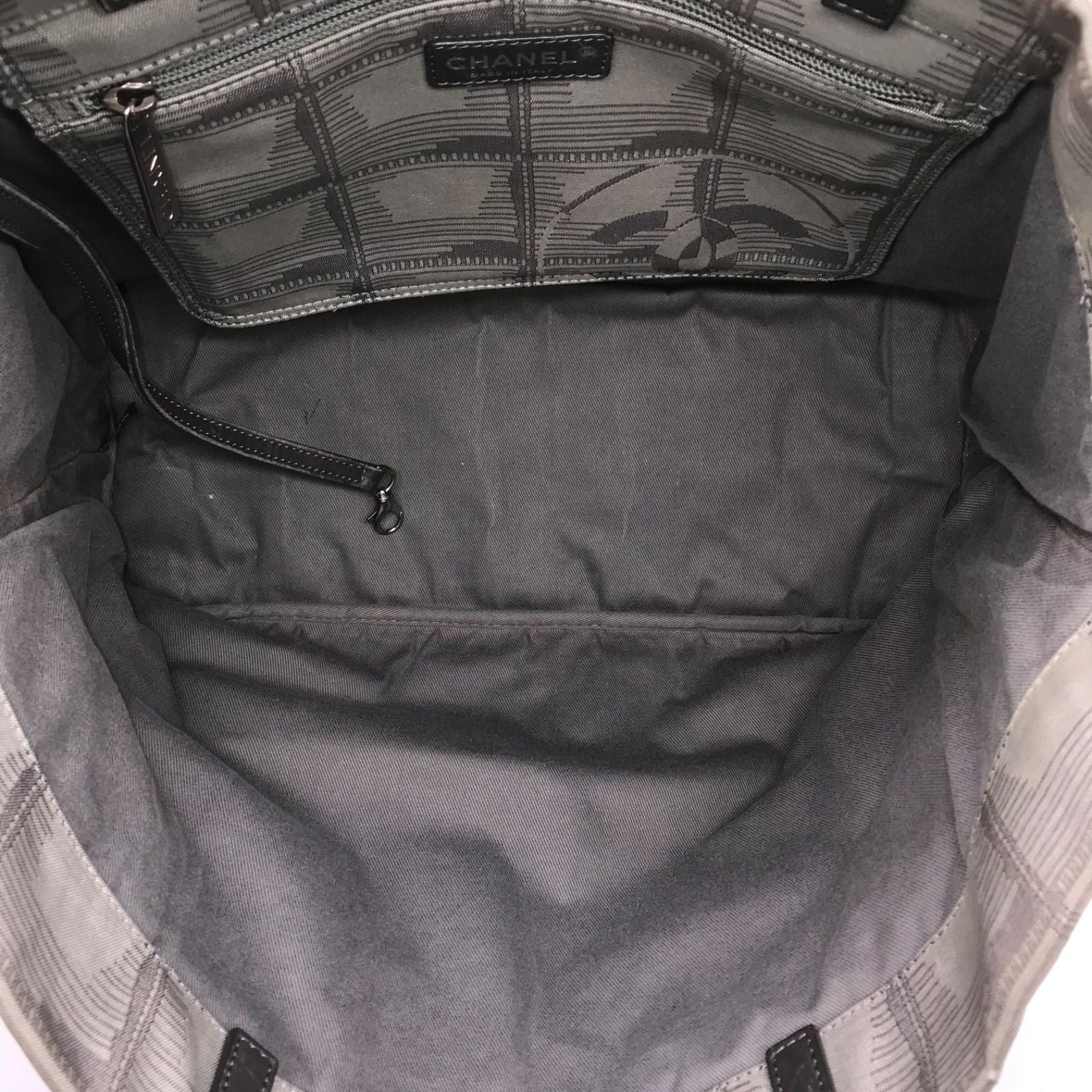 Chanel New Travel Line Tote Bag Gray — view 5