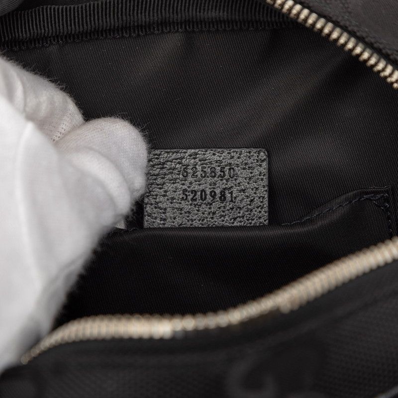 Gucci GG Nylon Off the Grid 2-Way Shoulder Bag Black