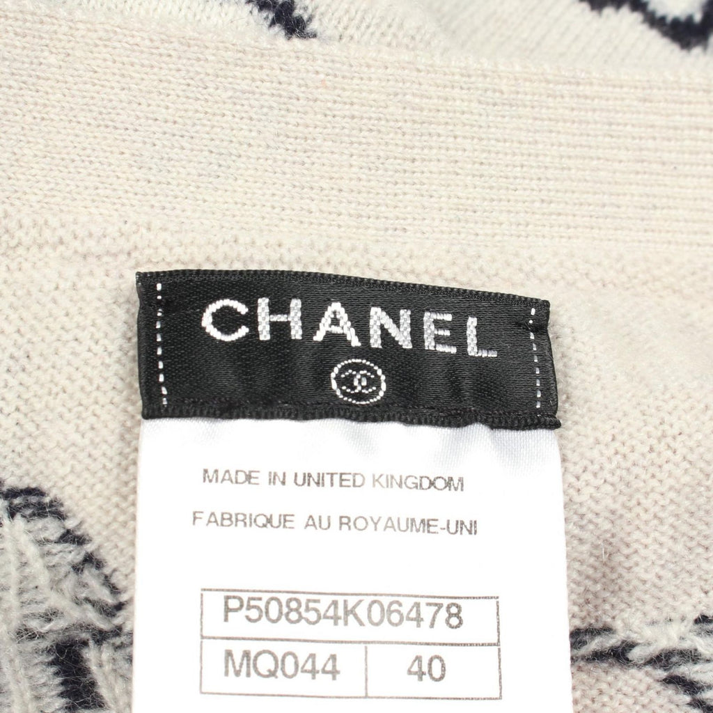 Chanel Cardigan Floral Neck White Cashmere — view 3