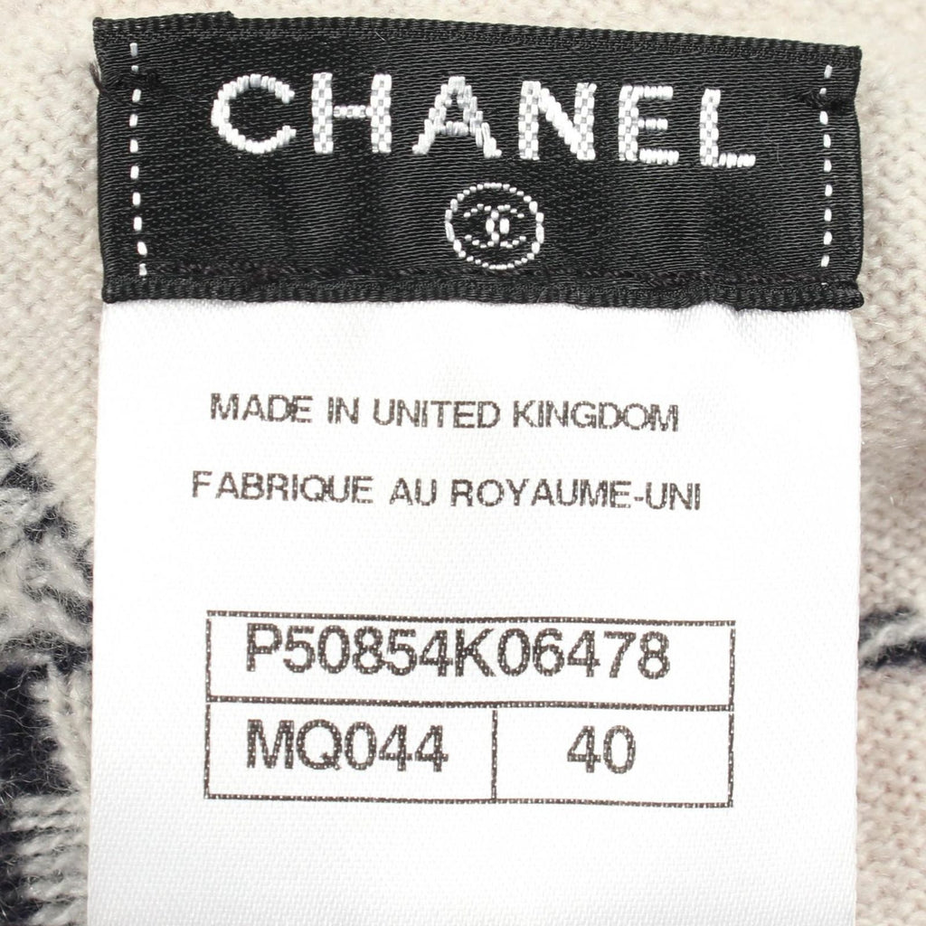 Chanel Cardigan Floral Neck White Cashmere — view 5