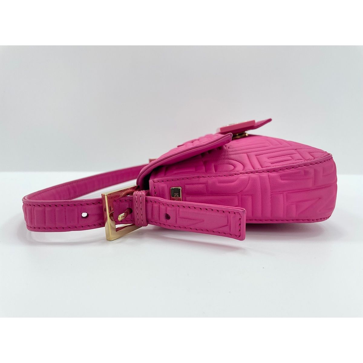 Fendi Handbag Bucket Pink