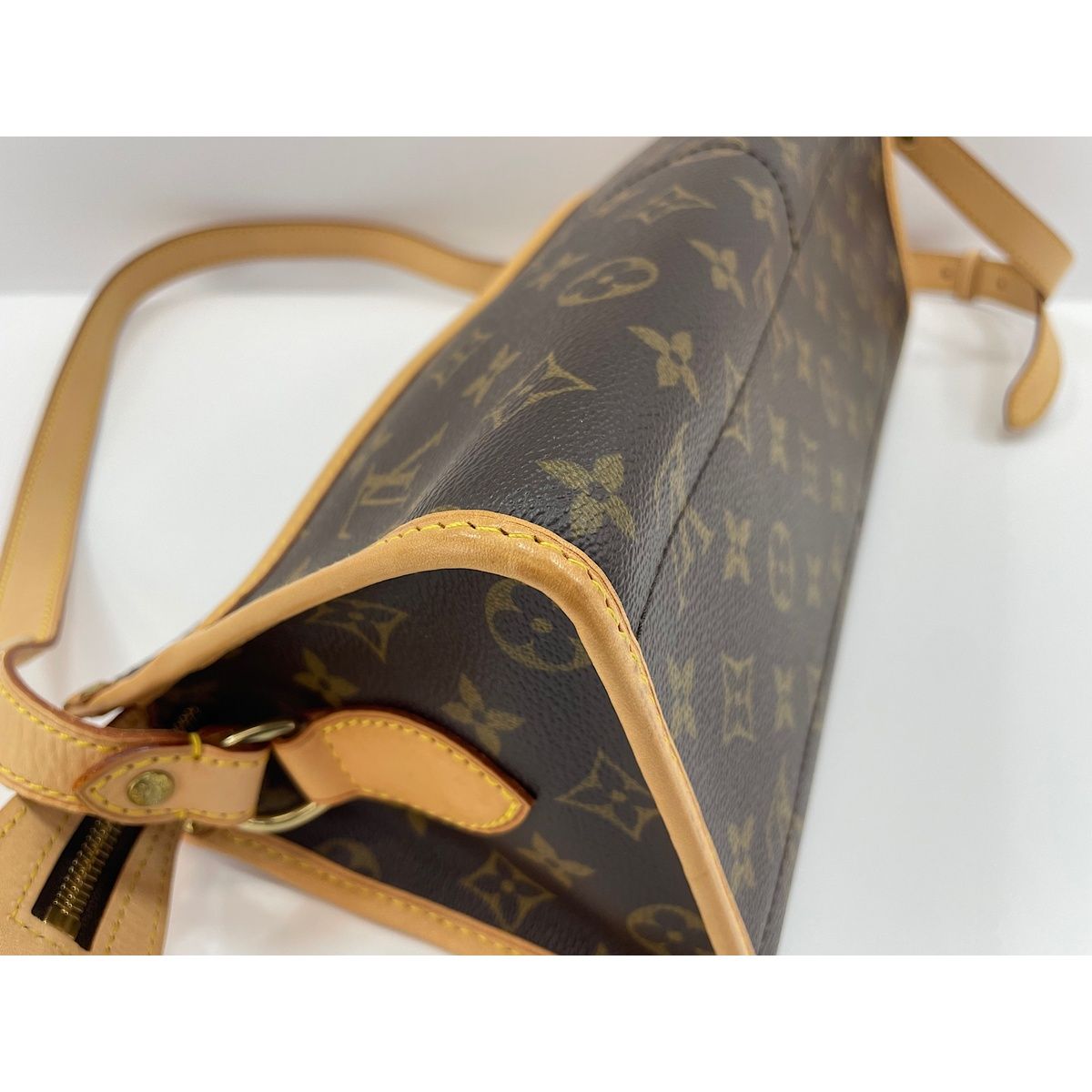 Louis Vuitton Shoulder Bag Popincourt