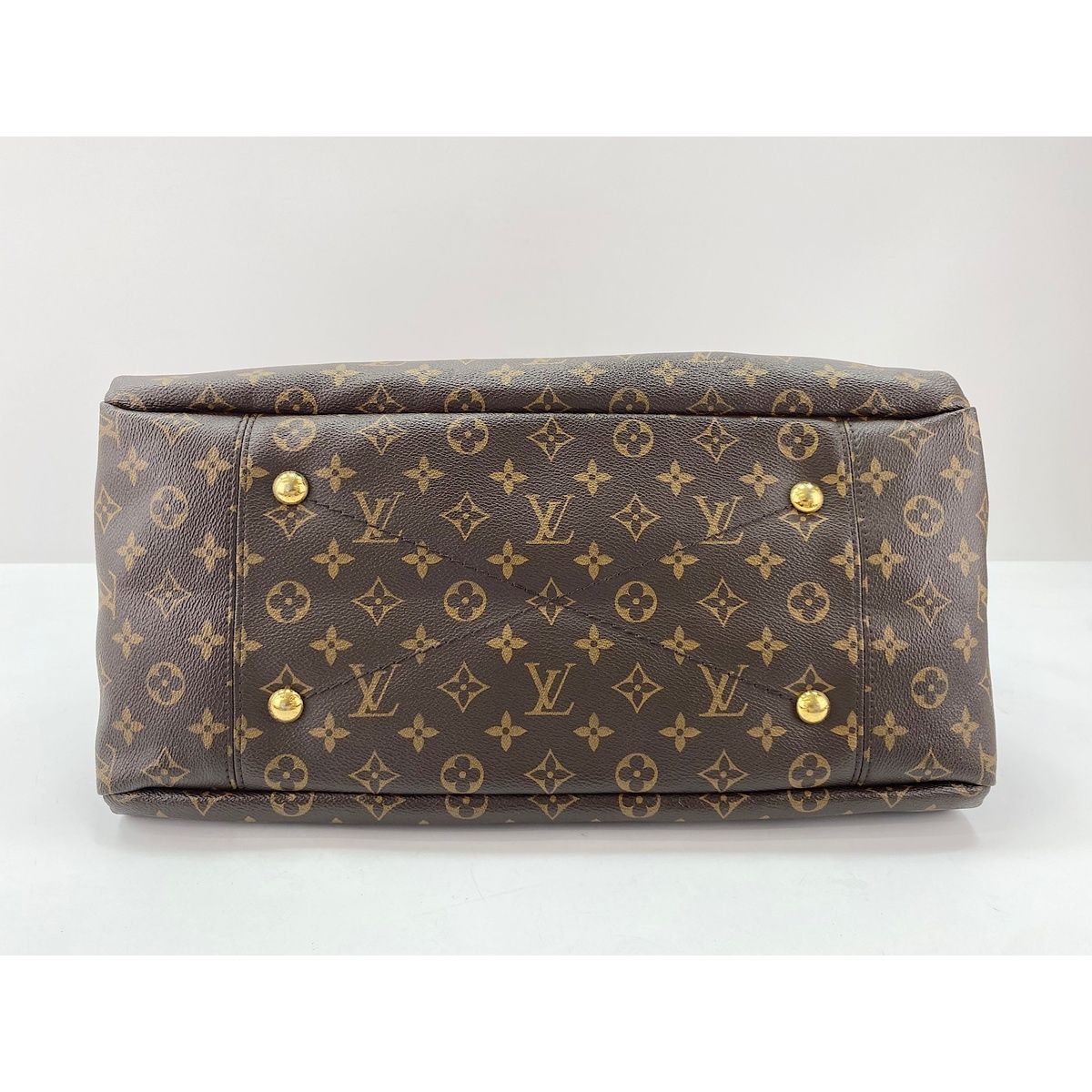 Louis Vuitton Handbag Brown
