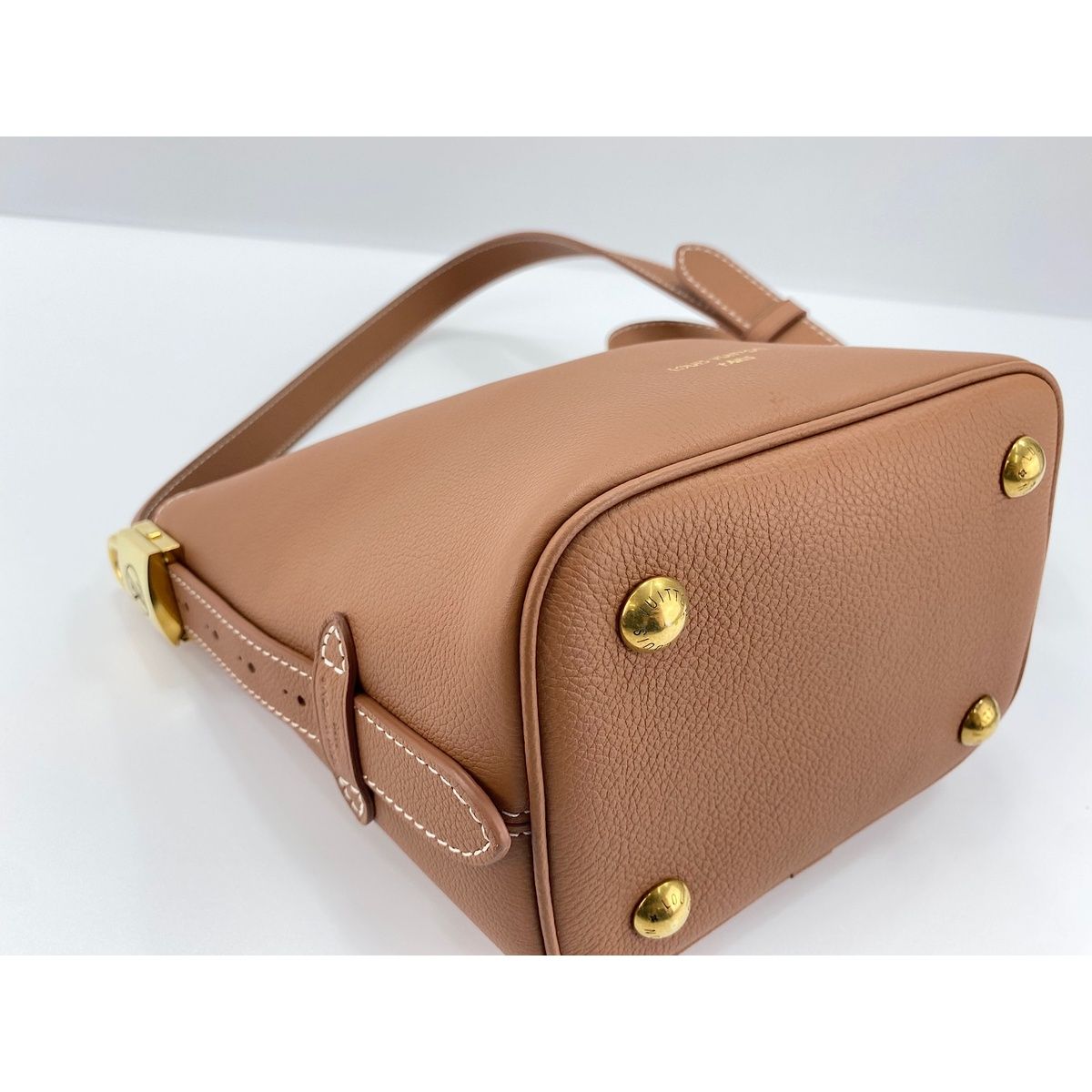 Louis Vuitton Shoulder Bag Lowkey