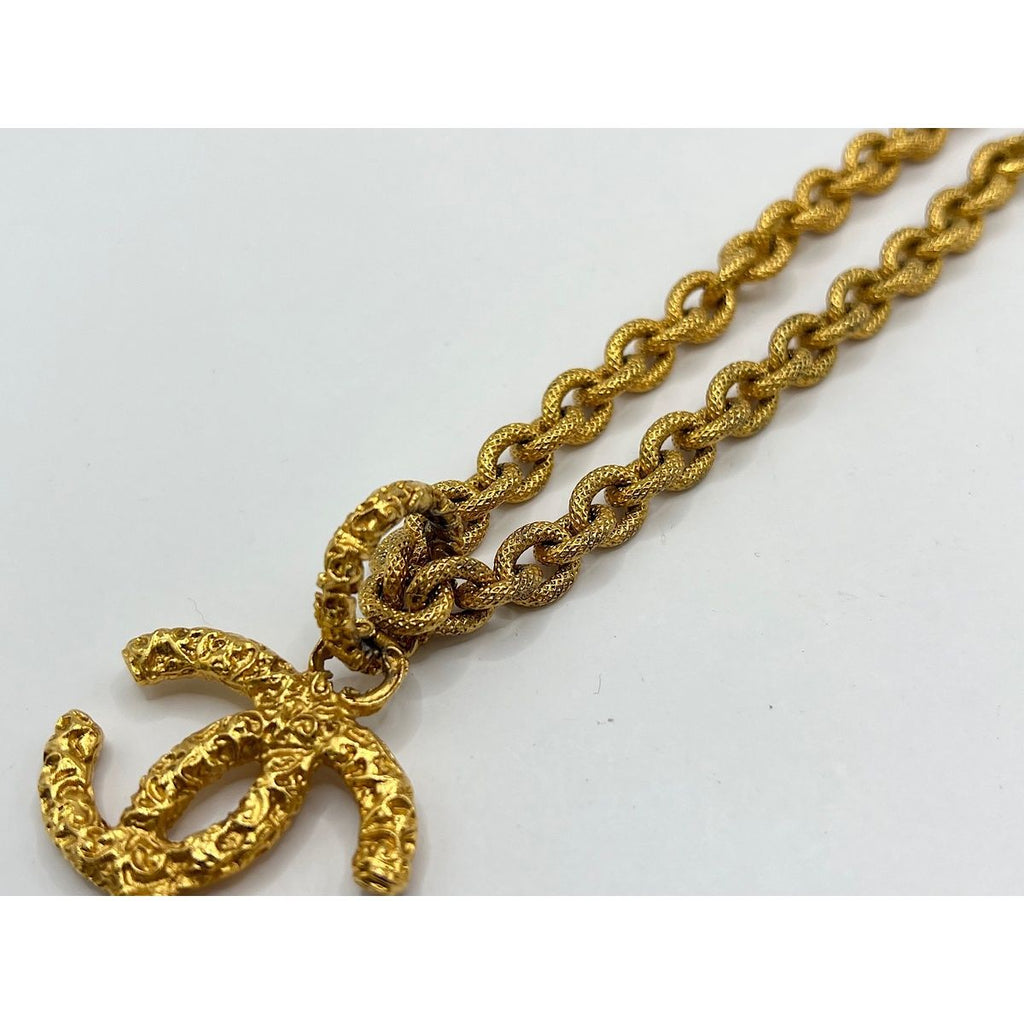 Chanel Necklace CC Logo Lava