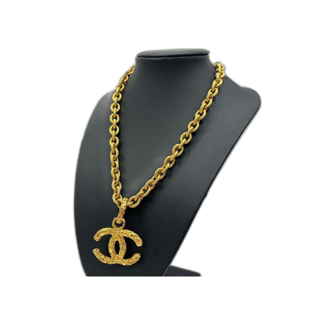 Chanel Necklace CC Logo Lava