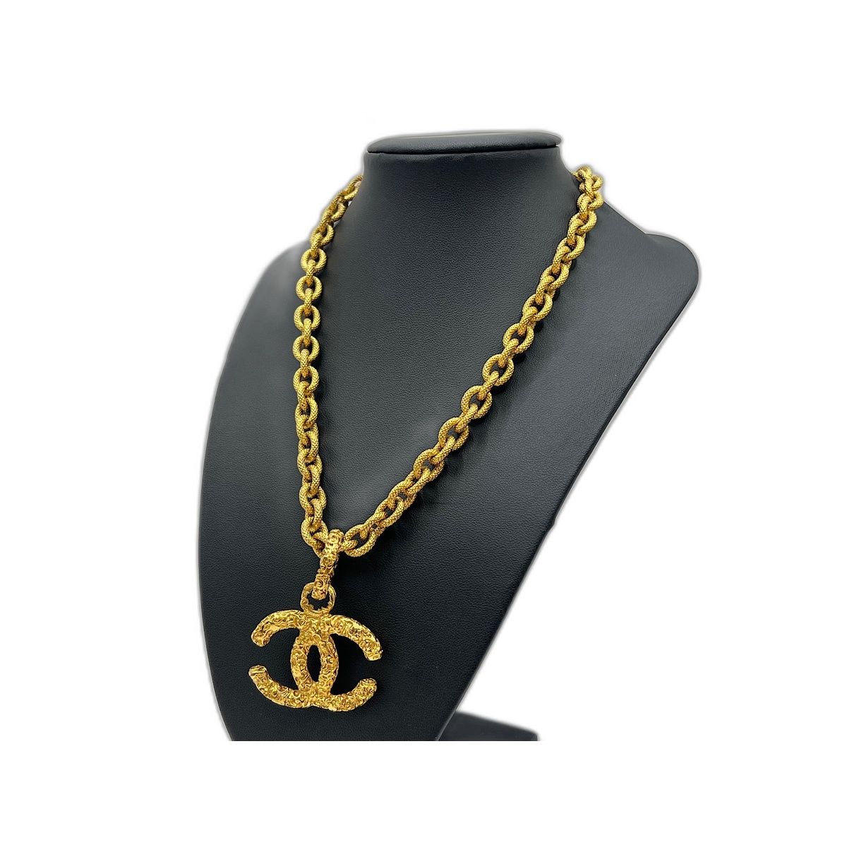 Chanel Necklace CC Logo Lava