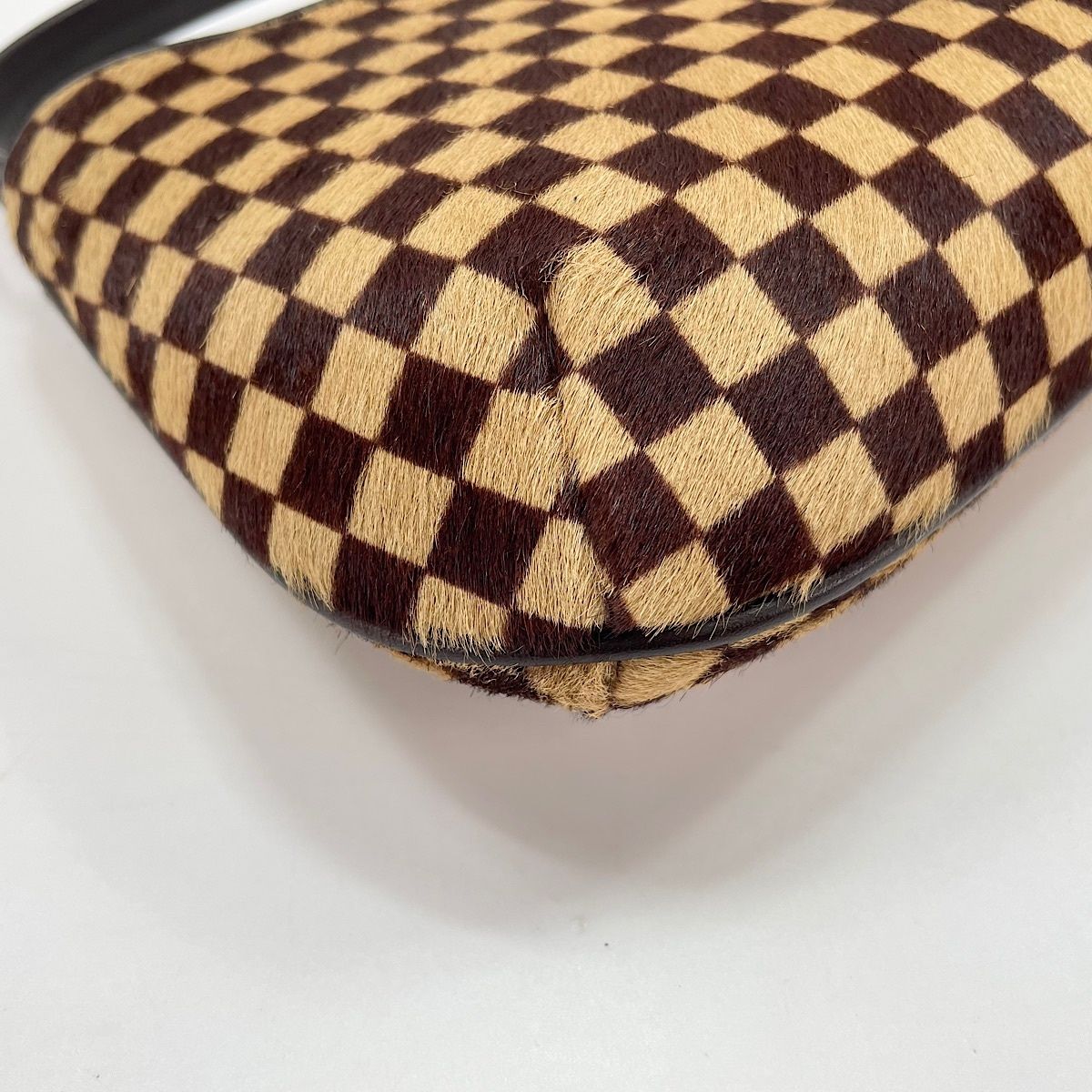 Louis Vuitton Handbag Tiger