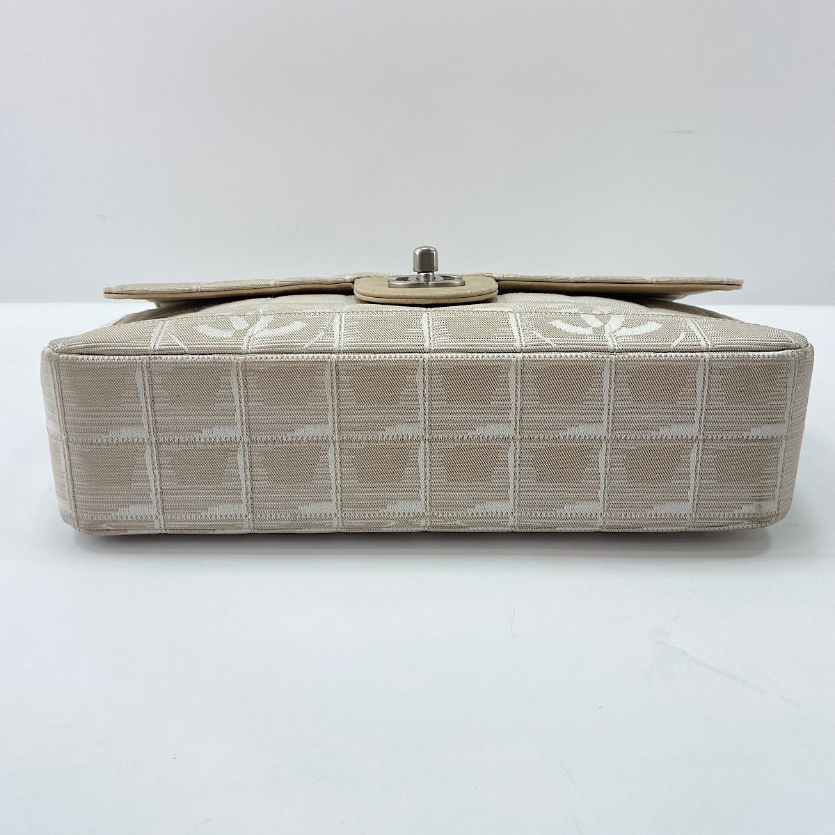Chanel Shoulder Bag New Travel Line 25
