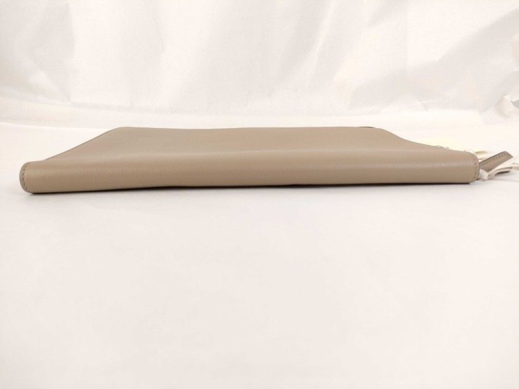 Fendi Clutch Beige Leather Silver