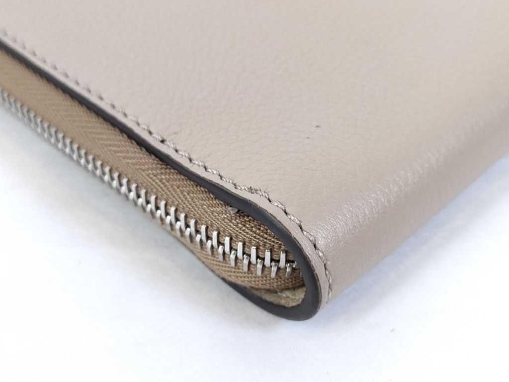 Fendi Clutch Beige Leather Silver