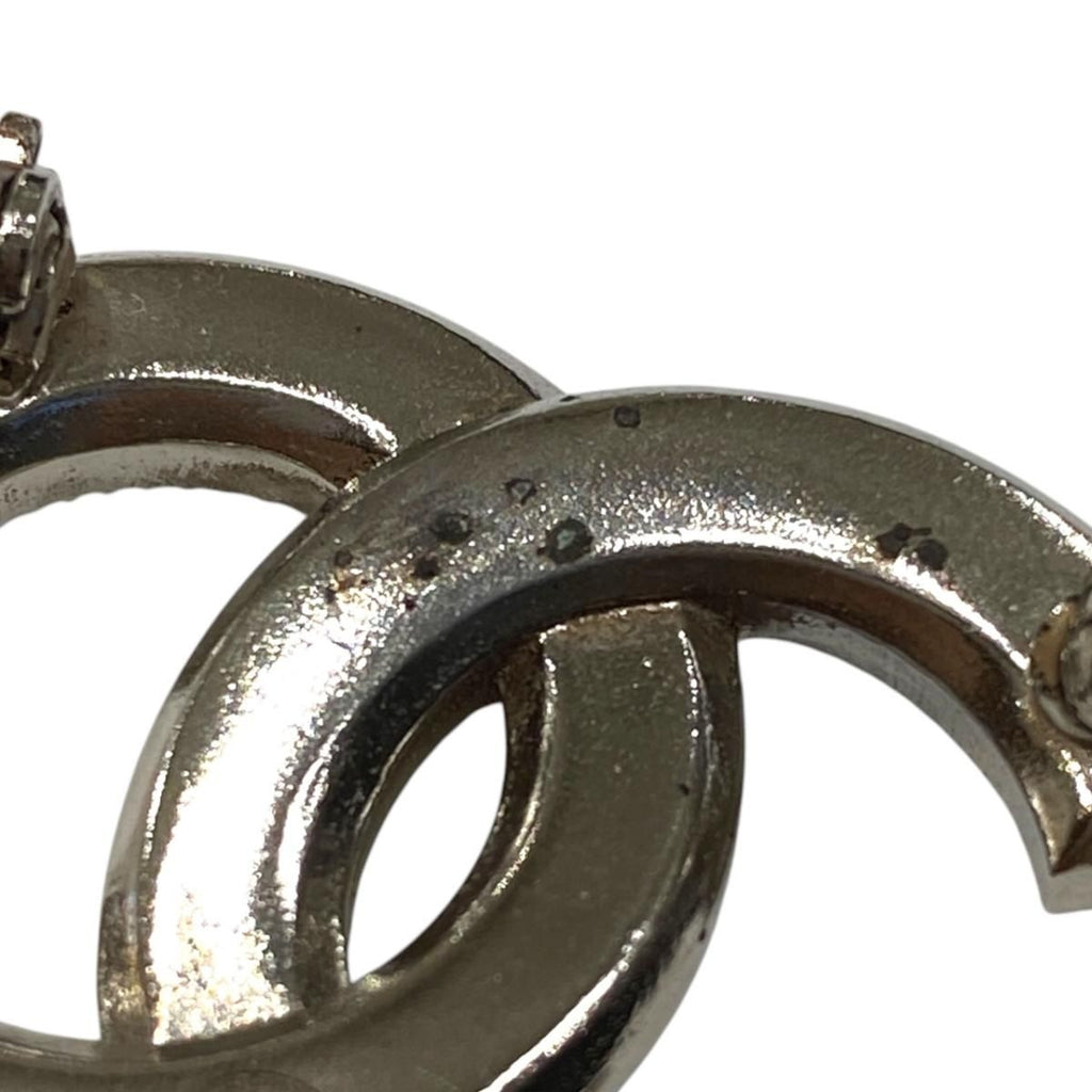 Chanel Brooch CC Logo Rhinestone Silver — view 5