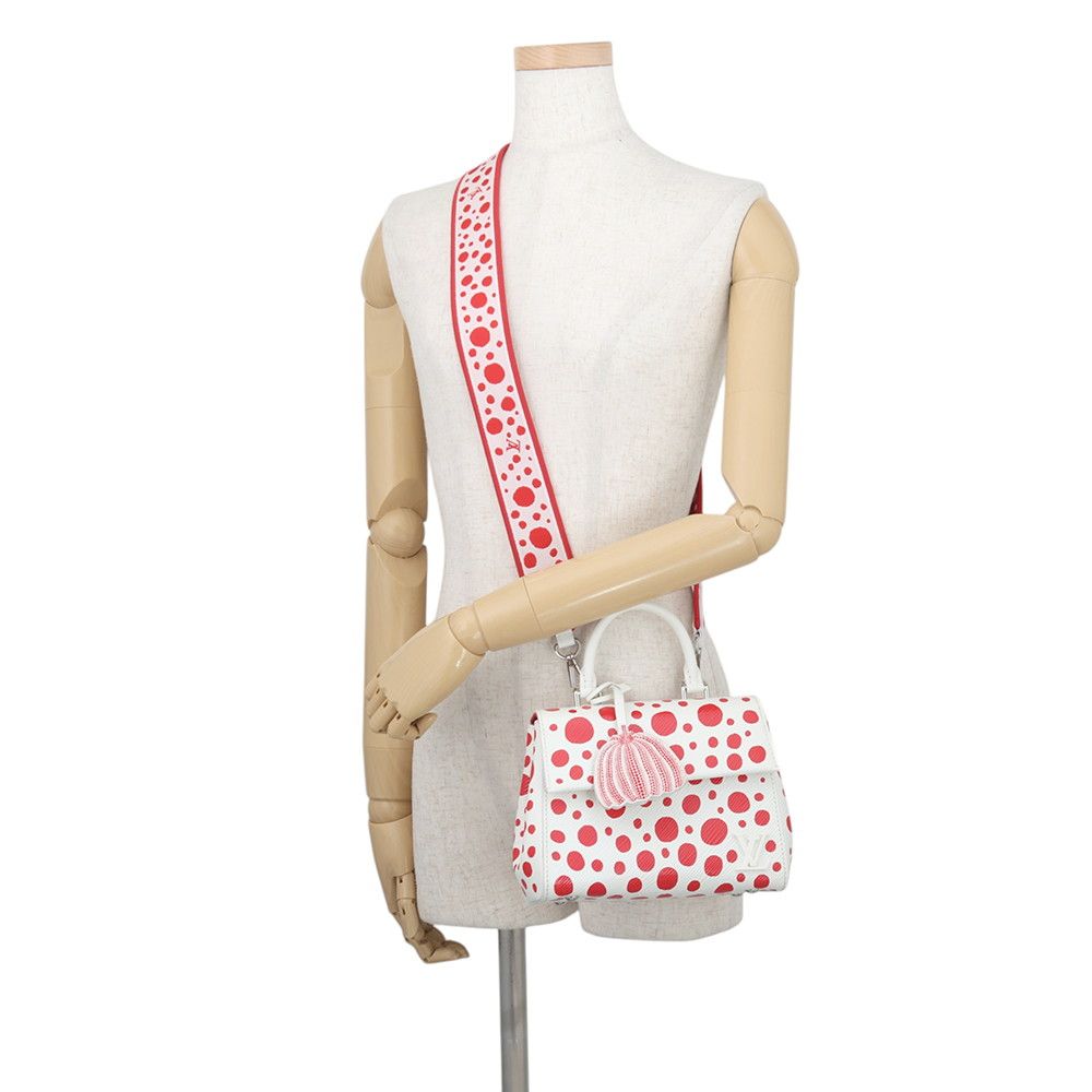 Louis Vuitton Epi LV Yk Cluny Mini Bag 2-Way Yayoi Kusama White — view 5