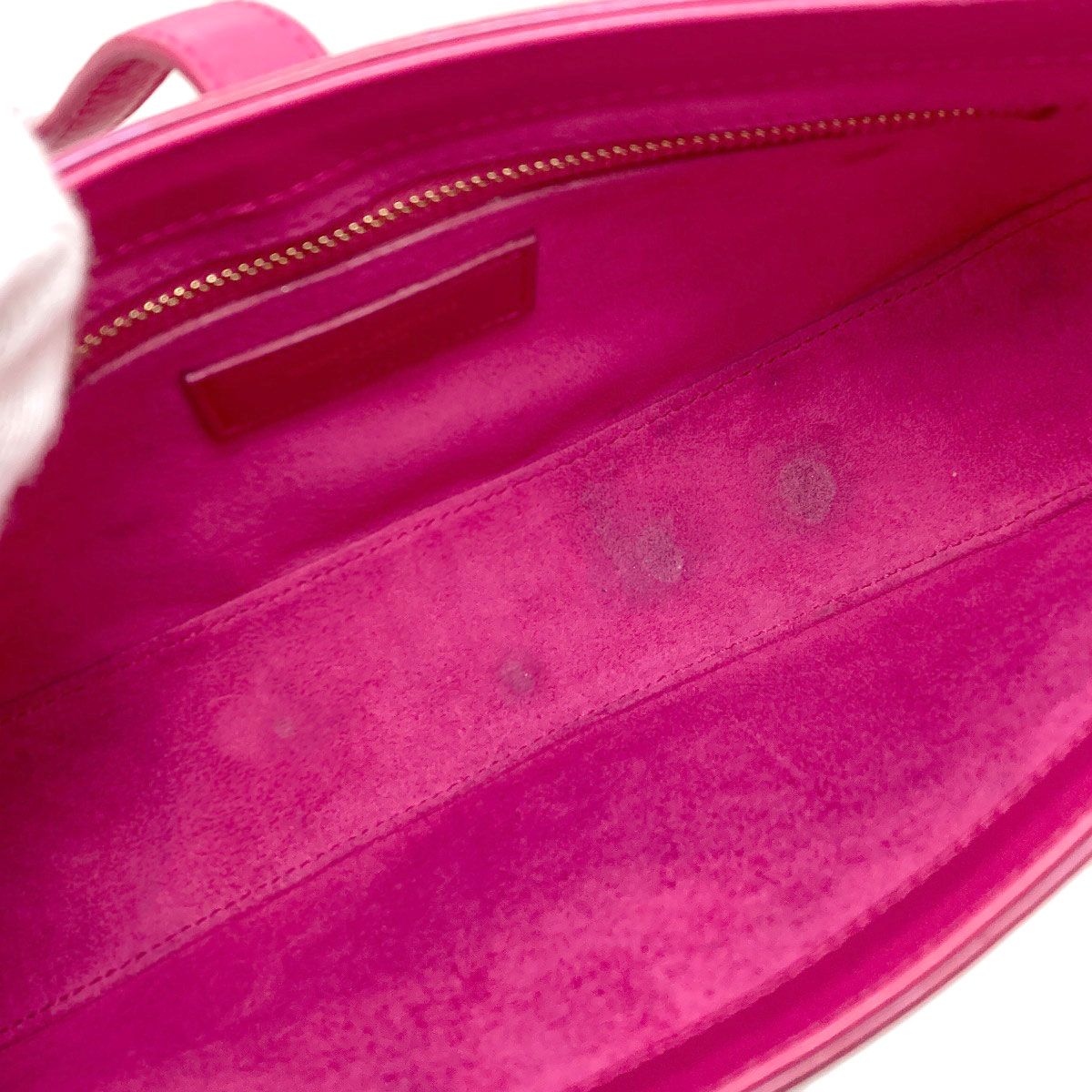 Saint Laurent Cassette Cassandra Handbag Calfskin — view 5