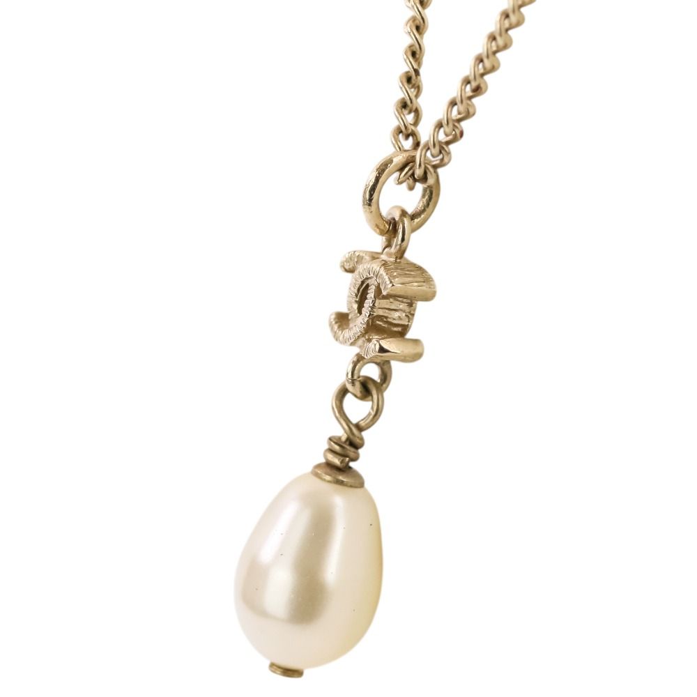 Chanel S CC Logo Pearl Chain Necklace Gold — view 3
