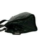 Chanel Quilted CC Logo Lambskin Shoulder Bag Tote Black — view 5