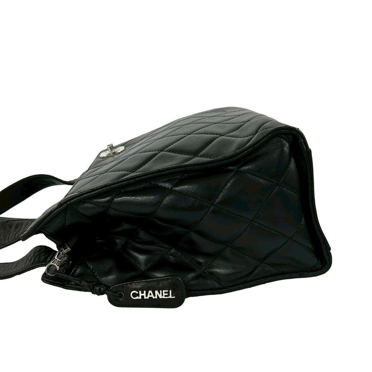 Chanel Quilted CC Logo Lambskin Shoulder Bag Tote Black — view 5