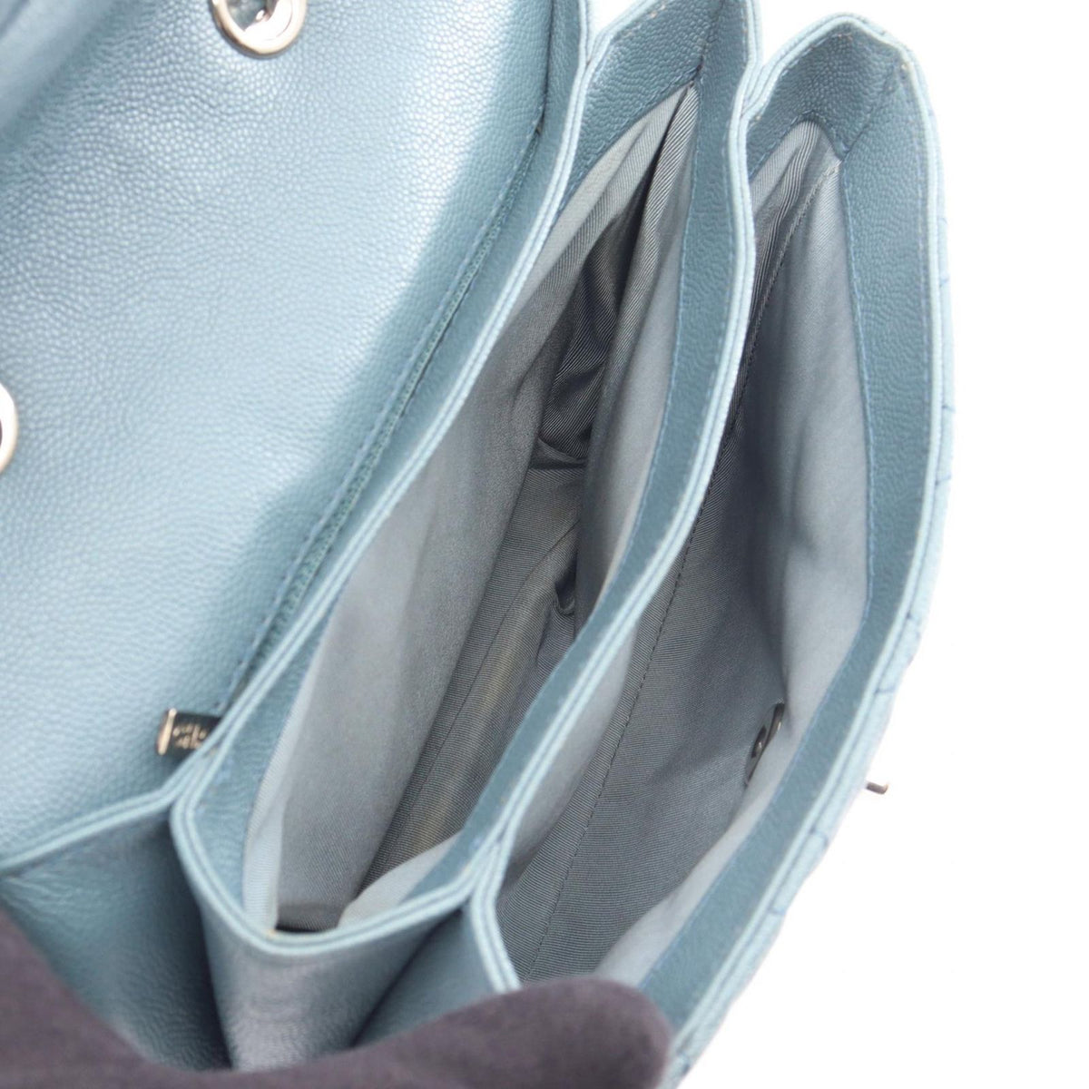 Chanel Shoulder Bag Quilted Smoki Blue Caviar Leather Chain — view 3