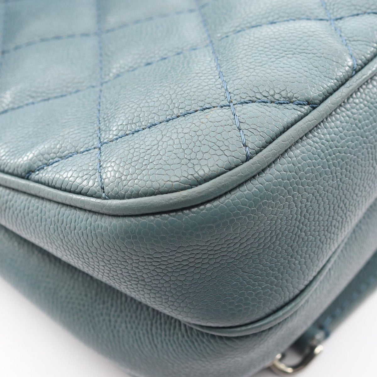 Chanel Shoulder Bag Quilted Smoki Blue Caviar Leather Chain — view 7