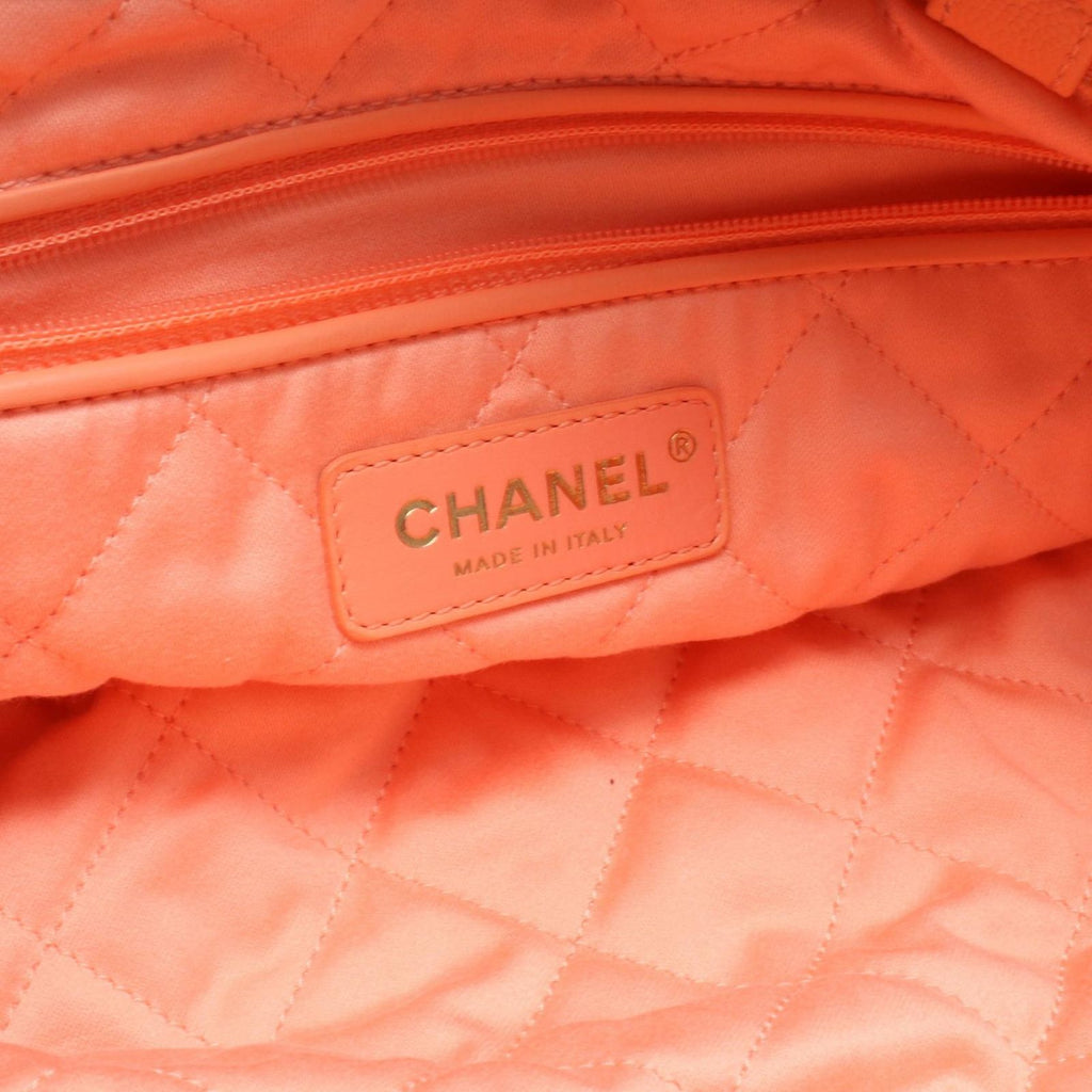 Chanel Backpack 22 Large Coral Pink Leather 22 Quilted Chain — view 4