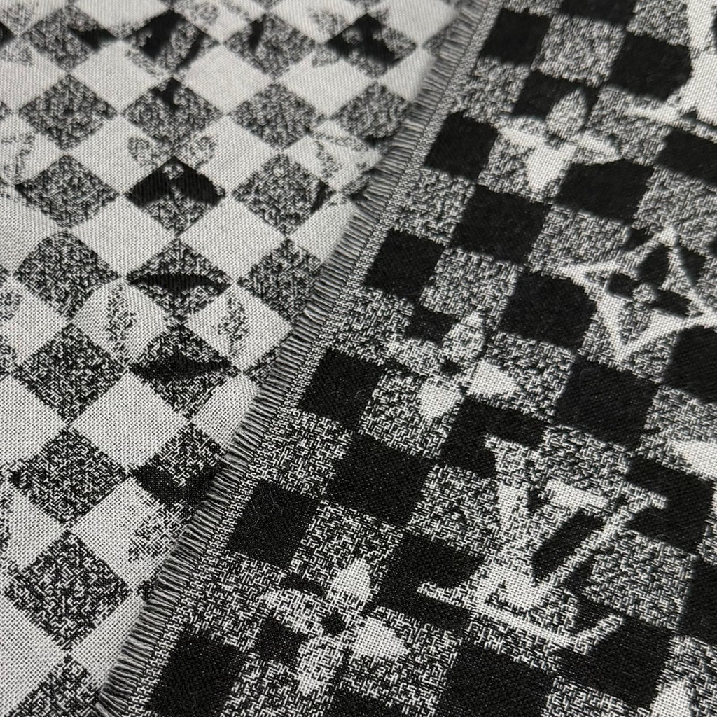 Louis Vuitton Etole Damier Gradient Wool Silk Shawl Black Gray Scarf — view 5