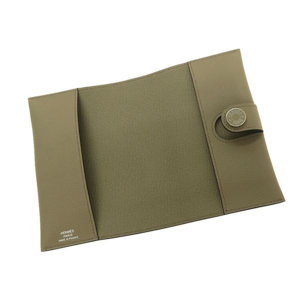 Hermes Passport Holder Beige — view 2