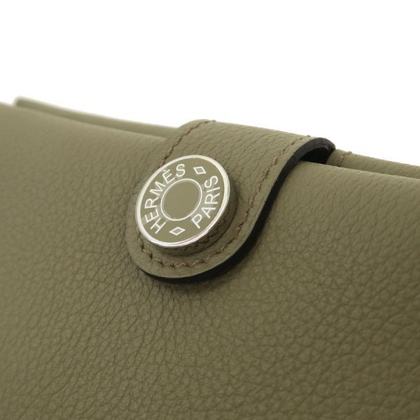 Hermes Passport Holder Beige — view 4