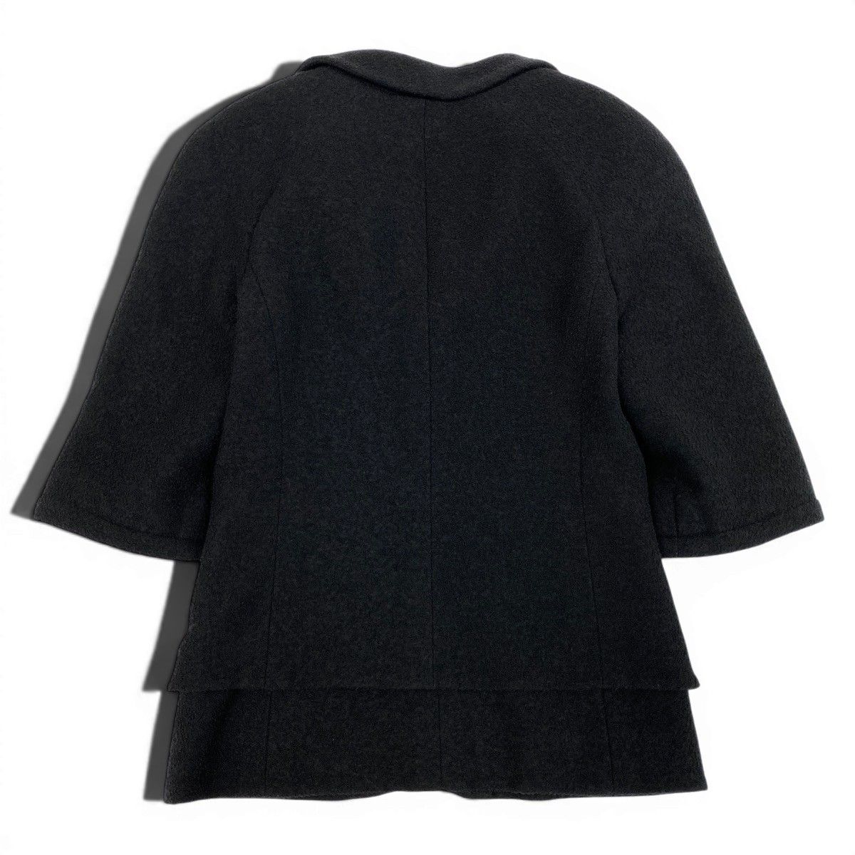 Chanel Cropped Tweed Jacket CC Logo 38 Black — view 3