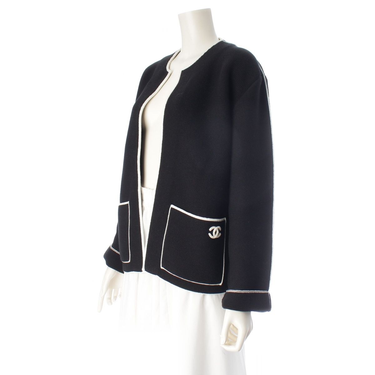 Chanel CC Logo Knit Collarless Jacket Black White 38 — view 2