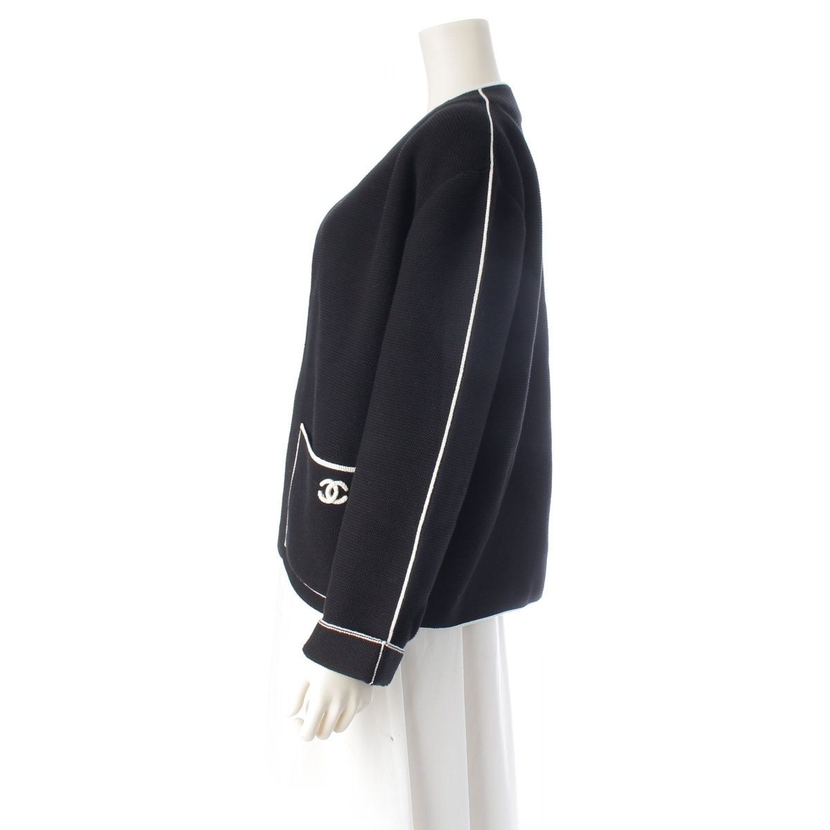 Chanel CC Logo Knit Collarless Jacket Black White 38 — view 3