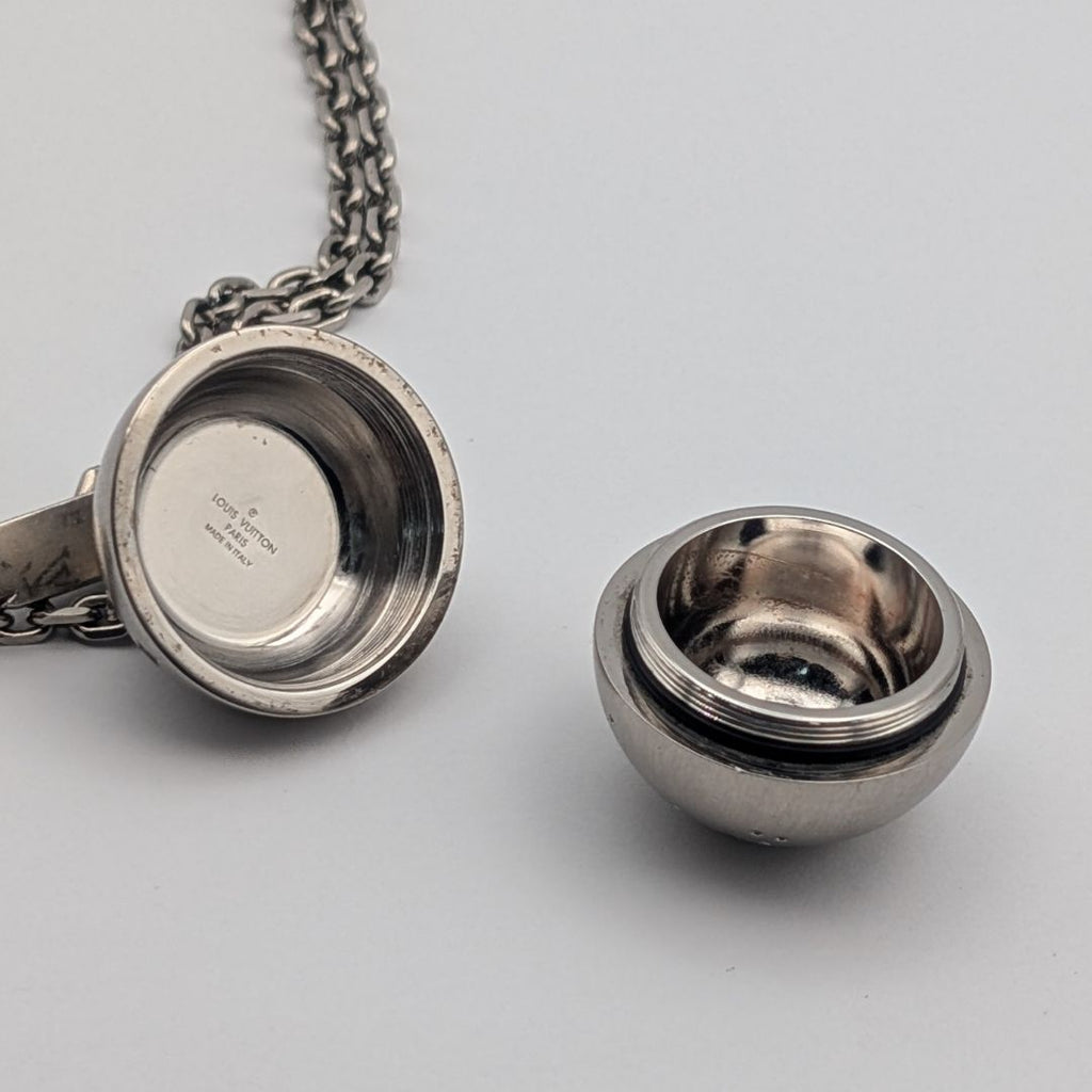 Louis Vuitton Corriem Necklace Silver Space Shuttle Rocket Moon — view 4